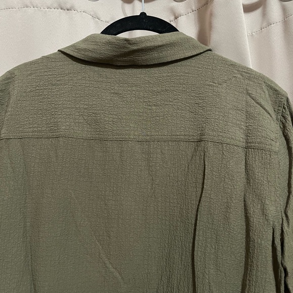 Calvin Klein Button Down Shirt - Picture 4 of 4